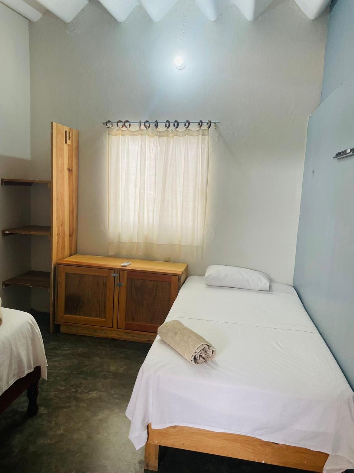 Hotel Casa Sixta A 7Min Del Aeropuerto Internacional Pmx Y 2 Cuadras Terminal Autob Ado Puerto Escondido  Zewnętrze zdjęcie